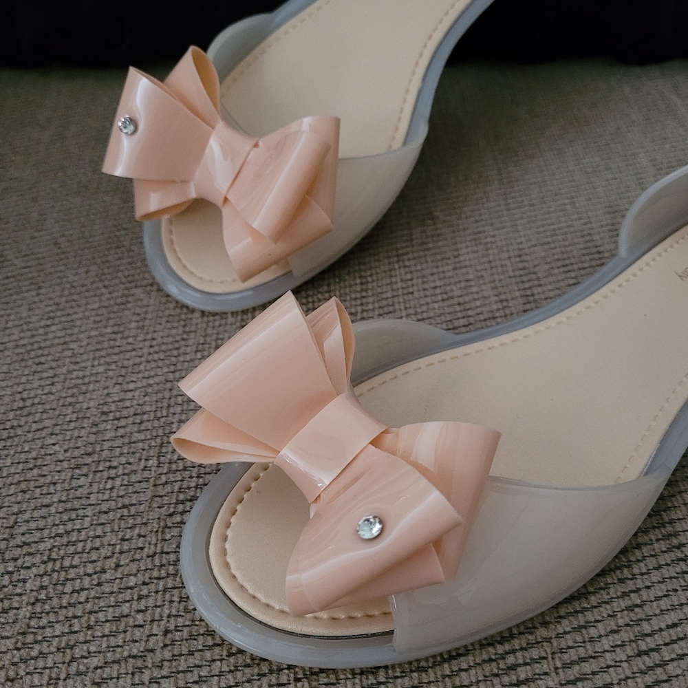 ANNA NUCCI ITALY PASTEL BOW JELLY SHOES